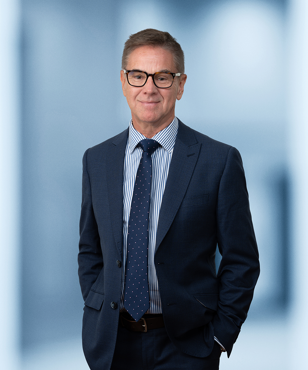 Peter Woodward 